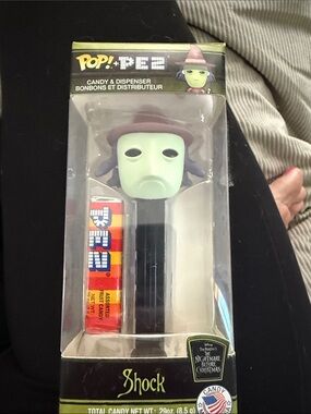 Funko Pop! PEZ Shock Candy Dispenser - Green & Black with Purple Hat